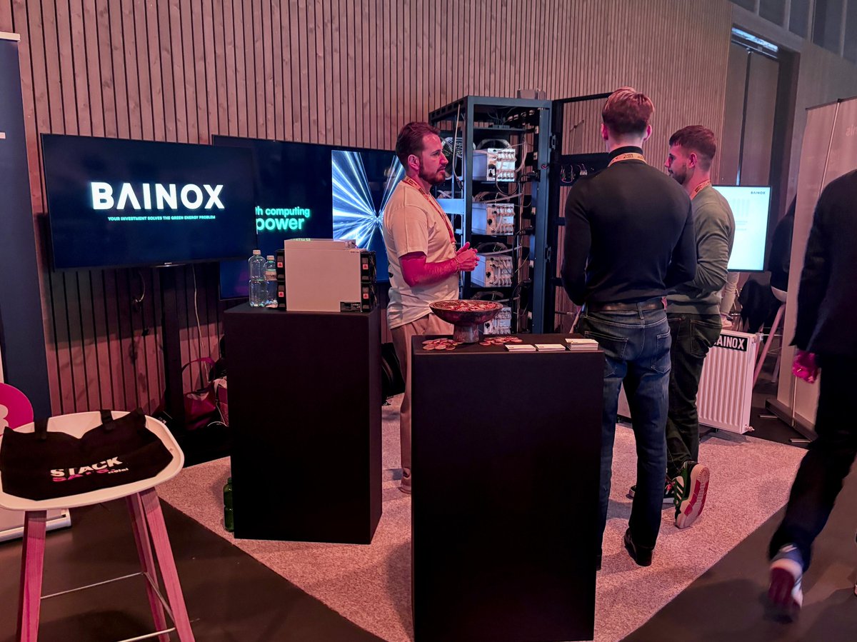 Bainox an der "Startup Nights" in Winterthur – Unser Recap ist jetzt online!

Wir hatten zwei fantastische Tage voller Innovation und Energie! 💡 Bei den Startup Nights in Winterthur konnten wir unsere hydro-cooled Server vorstellen, die eine nachhaltige Abwärmenutzung aufzeigen