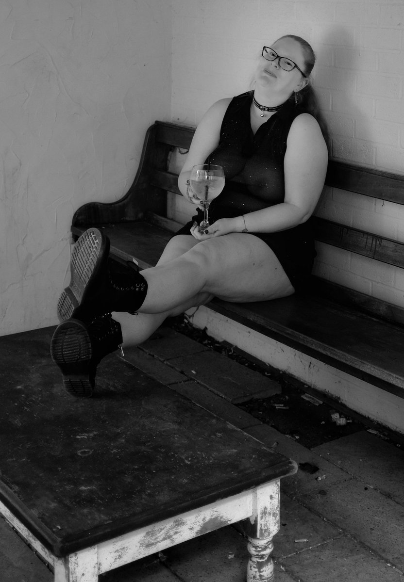 It's #MonochromeMonday again!
🖤🤍🖤
#Content #AdultWork #OnlyFans #OnlyFansGirls #OnlyFansPromo #AdultsOnly #TreatMe #FabSwingers #SwingingLifestyle #Swinger #SwingersUK #Hotwife #Girls #Pansexual #GirlsWhoLikeGirls #Ginger #GingerGirls #RedheadsDoItBetter #TattooedGirls