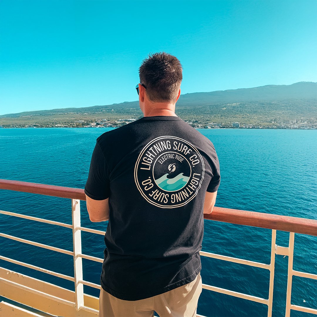 lightningsurfco's tweet photo. Rocking your Lightning Surf Co gear? Tag us in your photos – we’d love to feature you! 🌊 #LightningSurfCo #LSC https://t.co/5pvVCa2WoL