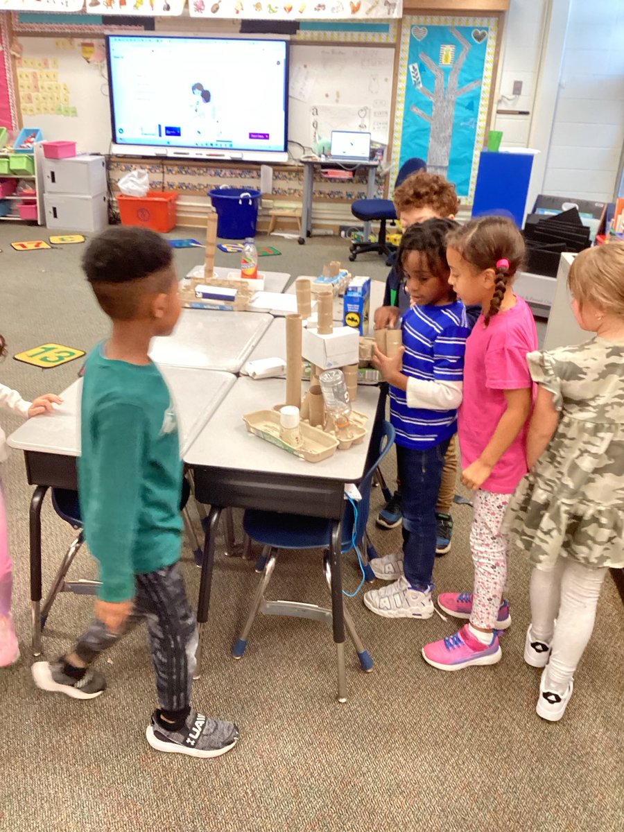 RockinRoom5's tweet photo. Gallery walk time! We walked around the room and looked at, questioned, and tested all of our designs #STEMD69 https://t.co/QSou3Wexfa