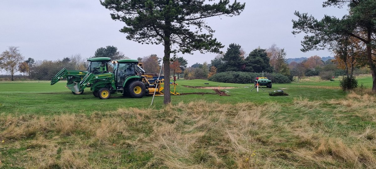 CaldygcGreens's tweet photo. Fways brushed and cut this morning, tees cleared of casts and markers moved. Left side of 1st surround connected to drainage in greenside bunker. Pathway to 18th tee shaped and excavation of old path from 1st to 2nd commenced. This will be used in the 18th path. #MakingHay https://t.co/z39C8fGfTf