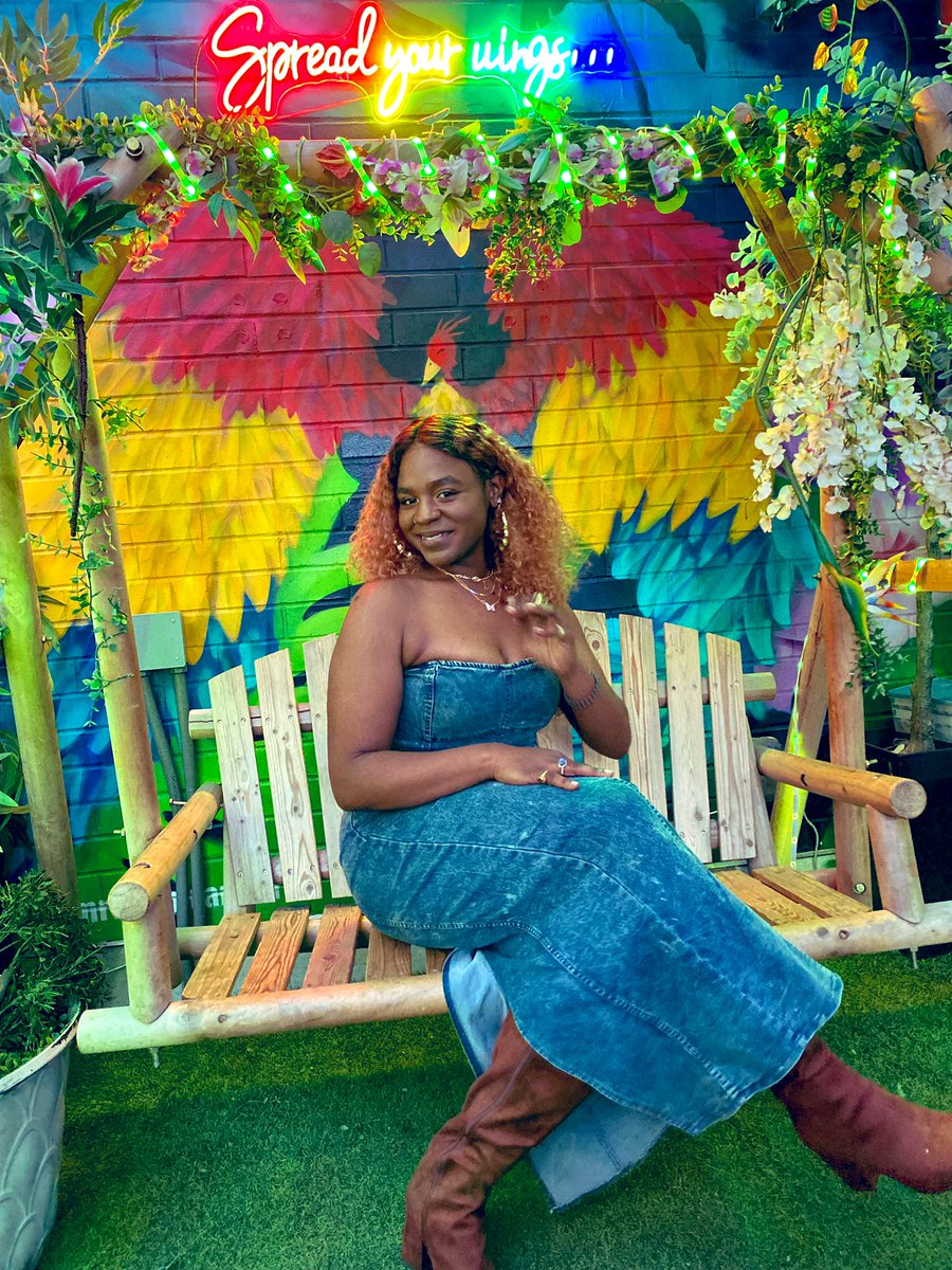 hotgirl_Chelz's tweet image. It’s a Queen’s Born day 💜