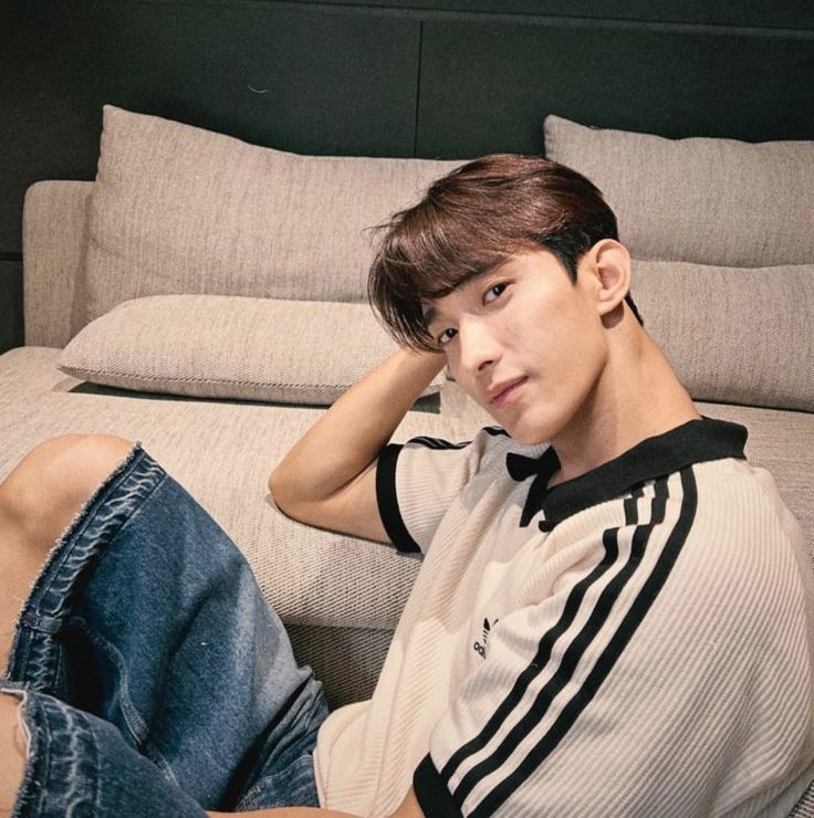 vinquewrites's tweet photo. fantasize II 🔞
— dk x oc filo au

"edi  lamang pala ako? kasi ako nakant*t na kita, siya hanggang imagination pa rin?"

cw: read tags inside

🔗: https://t.co/2WhSEdkX3y https://t.co/gxWP9fIaqQ