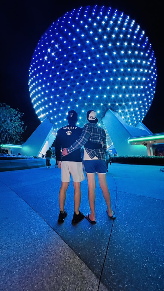 Pup Pyro¹³ tweet media