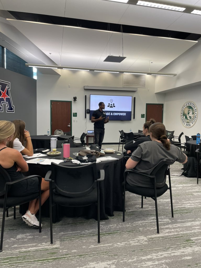 USF Student-Athlete Enhancement tweet media