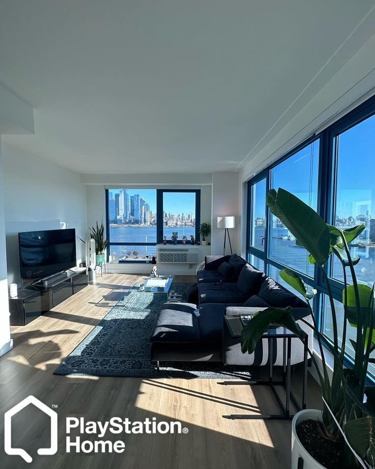 realradec's tweet image. 