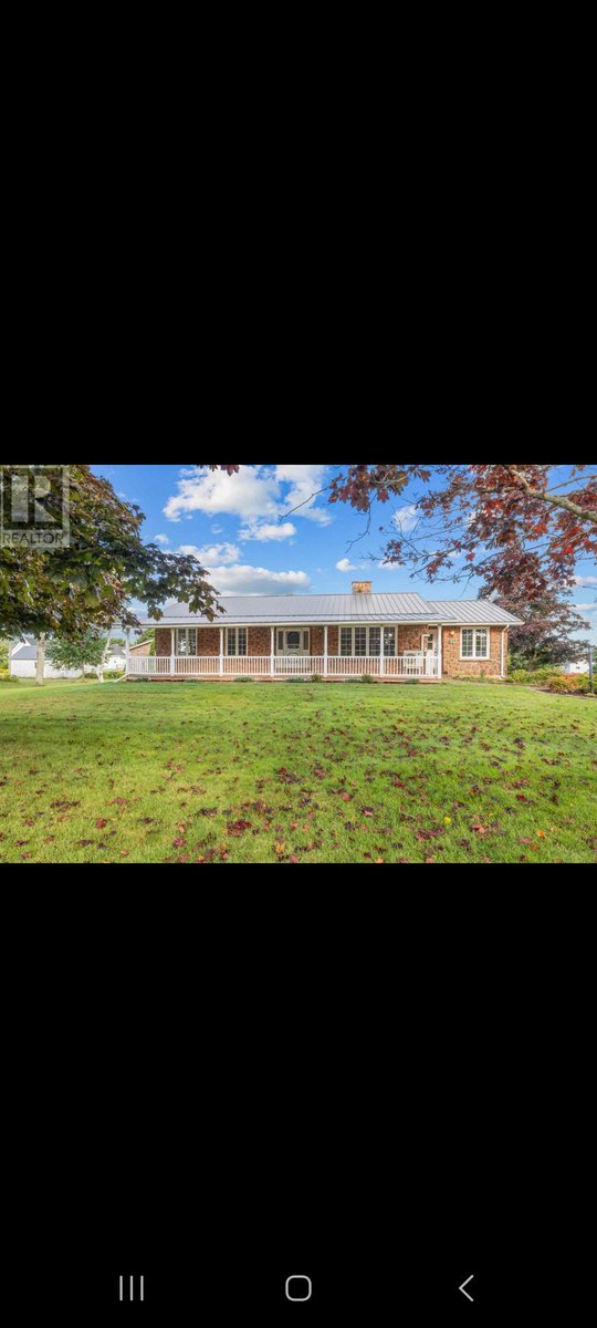 Charming home in the heart of Kensington for sale. Call Greg at 902-888-9232 or Matthew ar 902-439-5257 for more details.