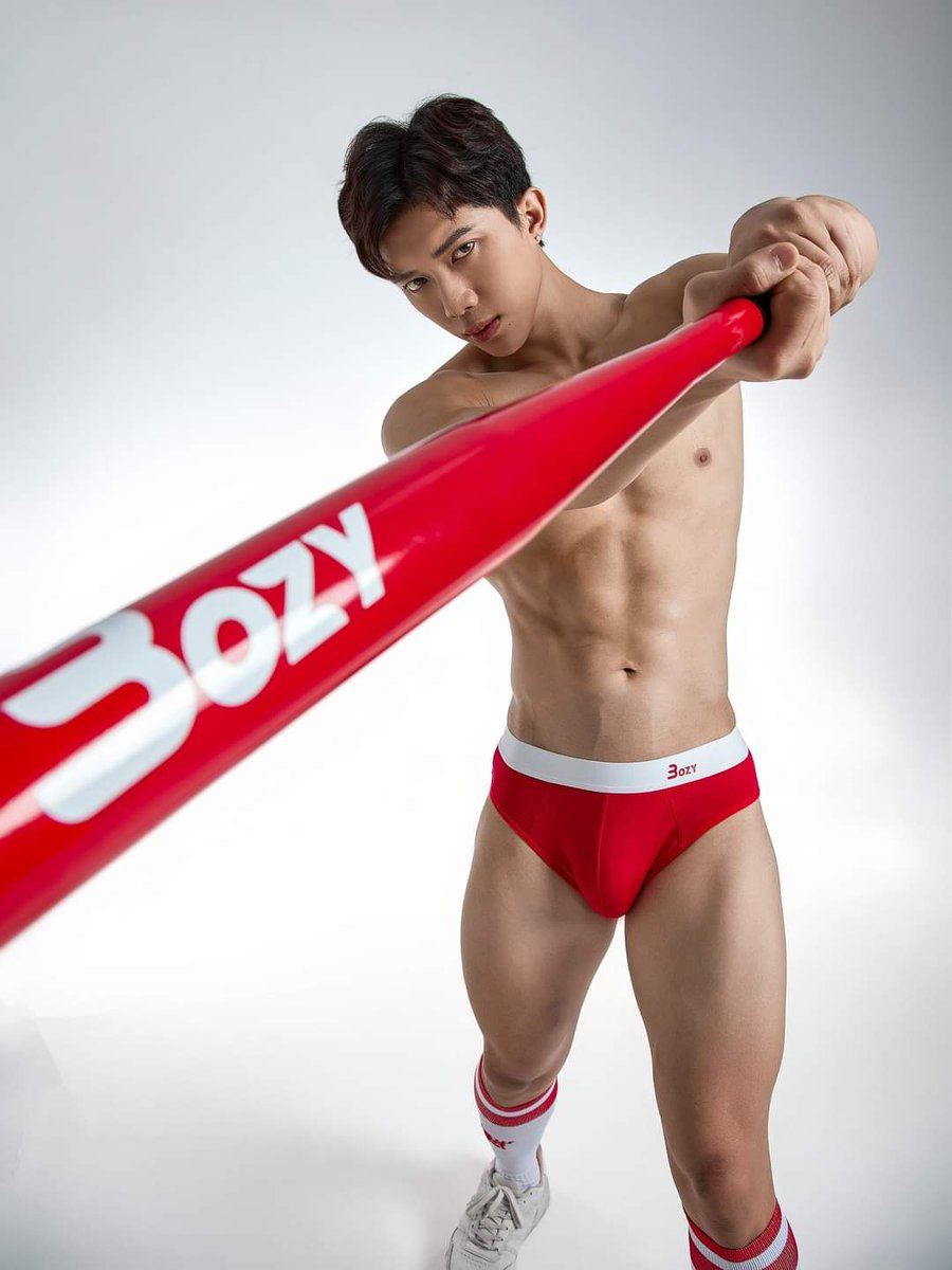 NgQuan20071998's tweet photo. Model Phú Nguyễn
Quảng cáo quần sịp, cưng mà nói 🤤🤤���� https://t.co/hcLS1EjVIM