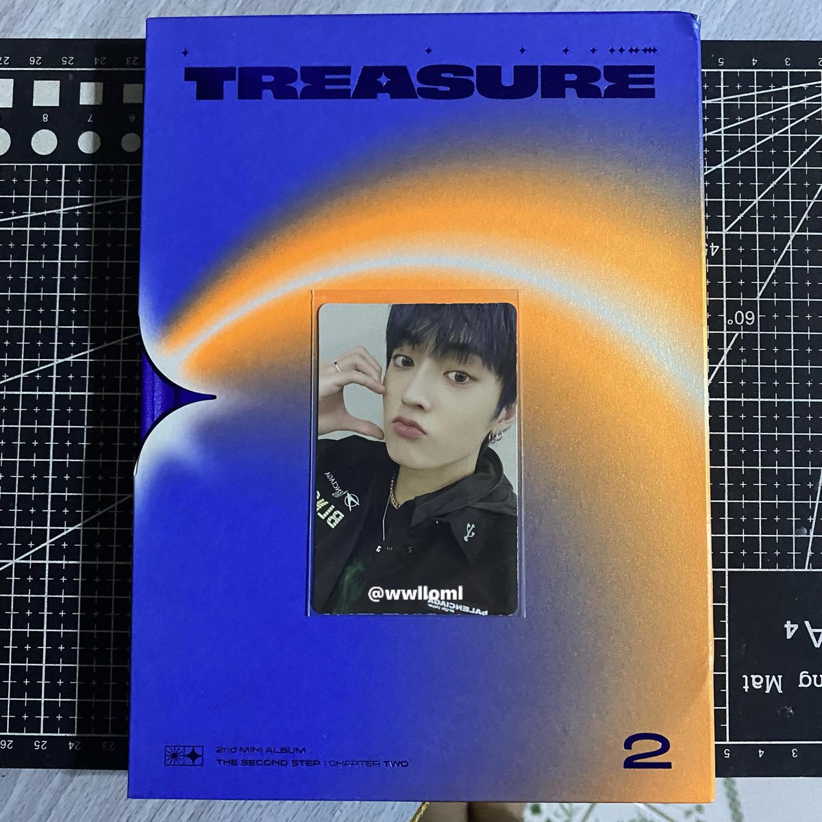 wwlloml's tweet photo. wts | lfb ph

#wwllomlonhands 

• treasure haruto specs kihno pc w/ tss:ch1 unsealed album w/ mini poster ot12 

• halfheart kihno pc w/ tss:ch2 unsealed album 

-  200php per set

can lf kahati &amp; ship to diff add
1 week dop

loc : cavite | mop : gcash | mod : jnt direct https://t.co/z3JsKTLmDv