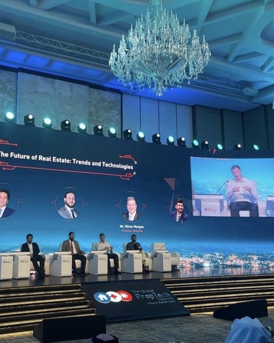 DeloitteME's tweet image. Oliver Morgan, our Infrastructure &amp;amp; Real Estate Partner, took the stage at @TGPS_SA to share groundbreaking insights on how #GenerativeDesign is revolutionizing the industry. At Deloitte, we’re committed to harnessing #SmartData to redefine the industry. #RealEstate