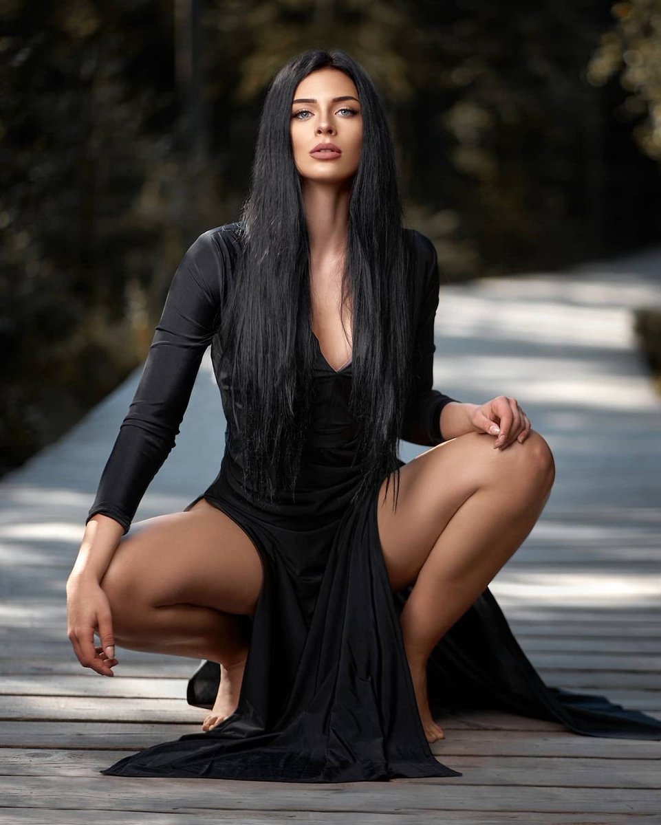 JasminaA58015's tweet photo. 🖤Handle me with care, because I've got a bold soul🤍 https://t.co/7m2uyttbRX