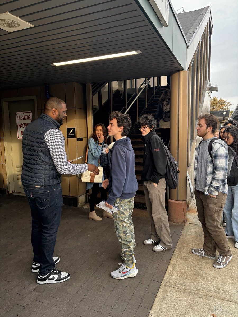 Mondaire Jones tweet media