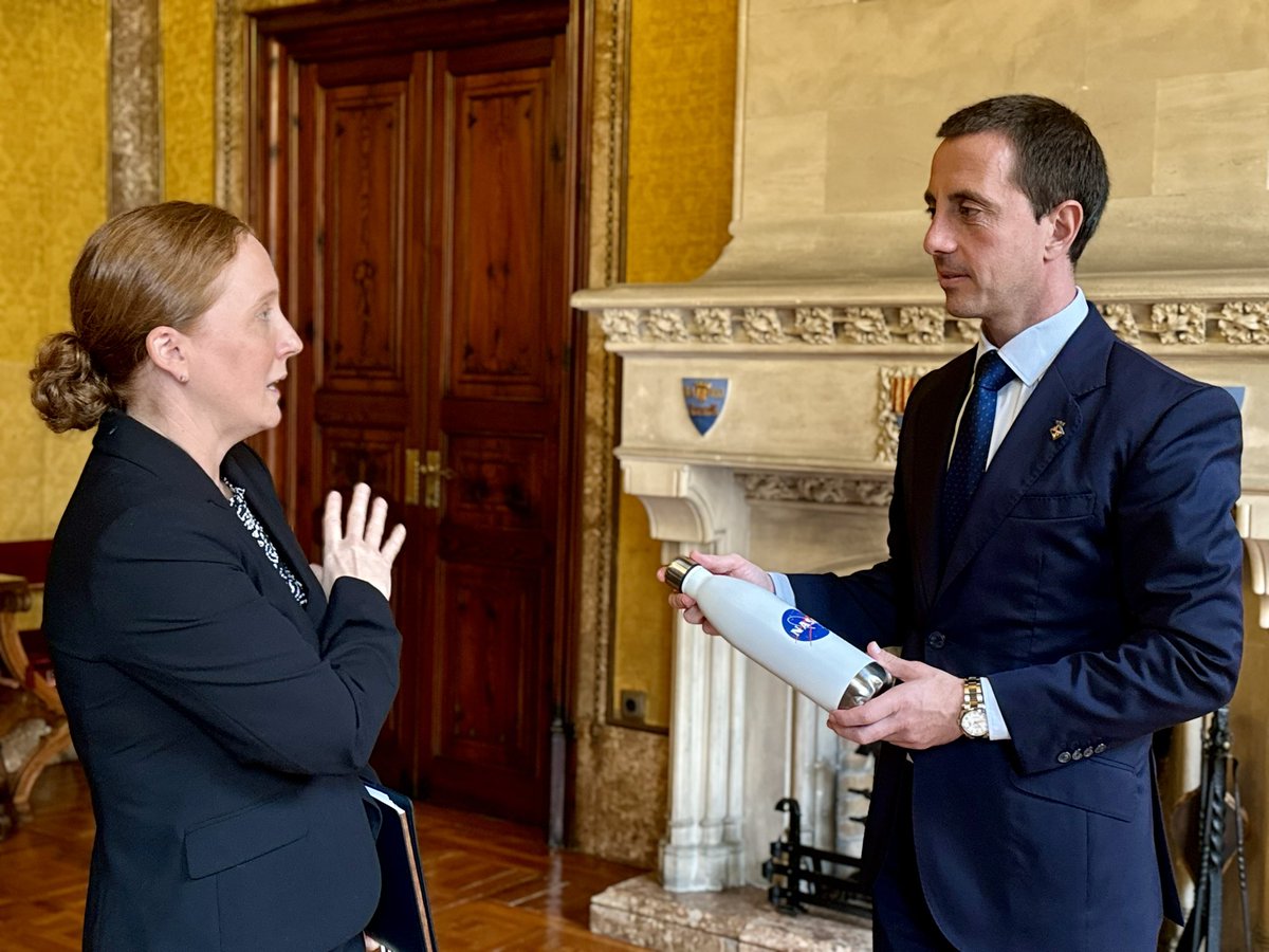 Reforçant els llaços entre Mallorca i els Estats Units amb la cònsol general de l'ambaixada a Espanya, Louise Guallpa-Lliguichuzhca, i l’agent consolar a les nostres illes, Kimberly Marshall. 

Abordant temes d’interès comú i la importància de la cooperació.