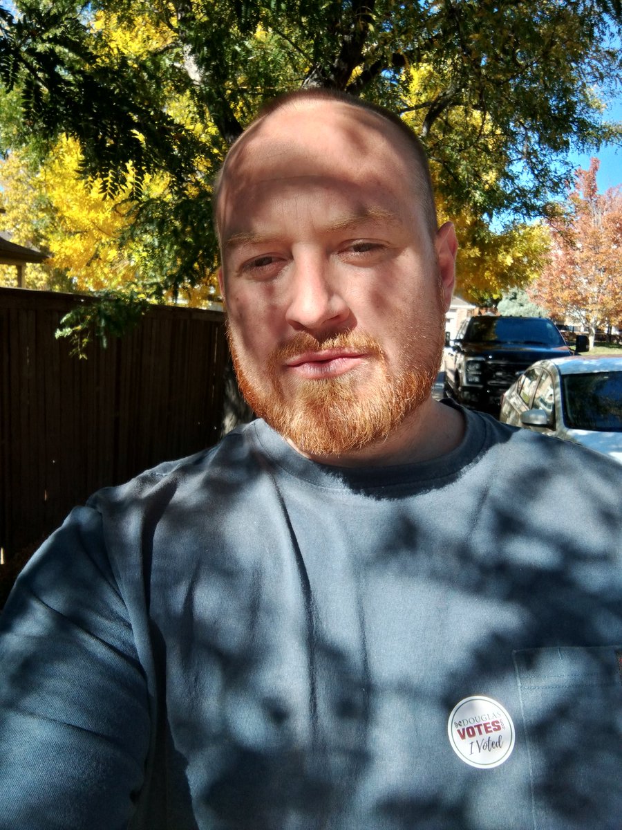 Mikeyspring303's tweet photo. @elonmusk I live in Colorado and even I voted for @realDonaldTrump https://t.co/loSfoBcUlV