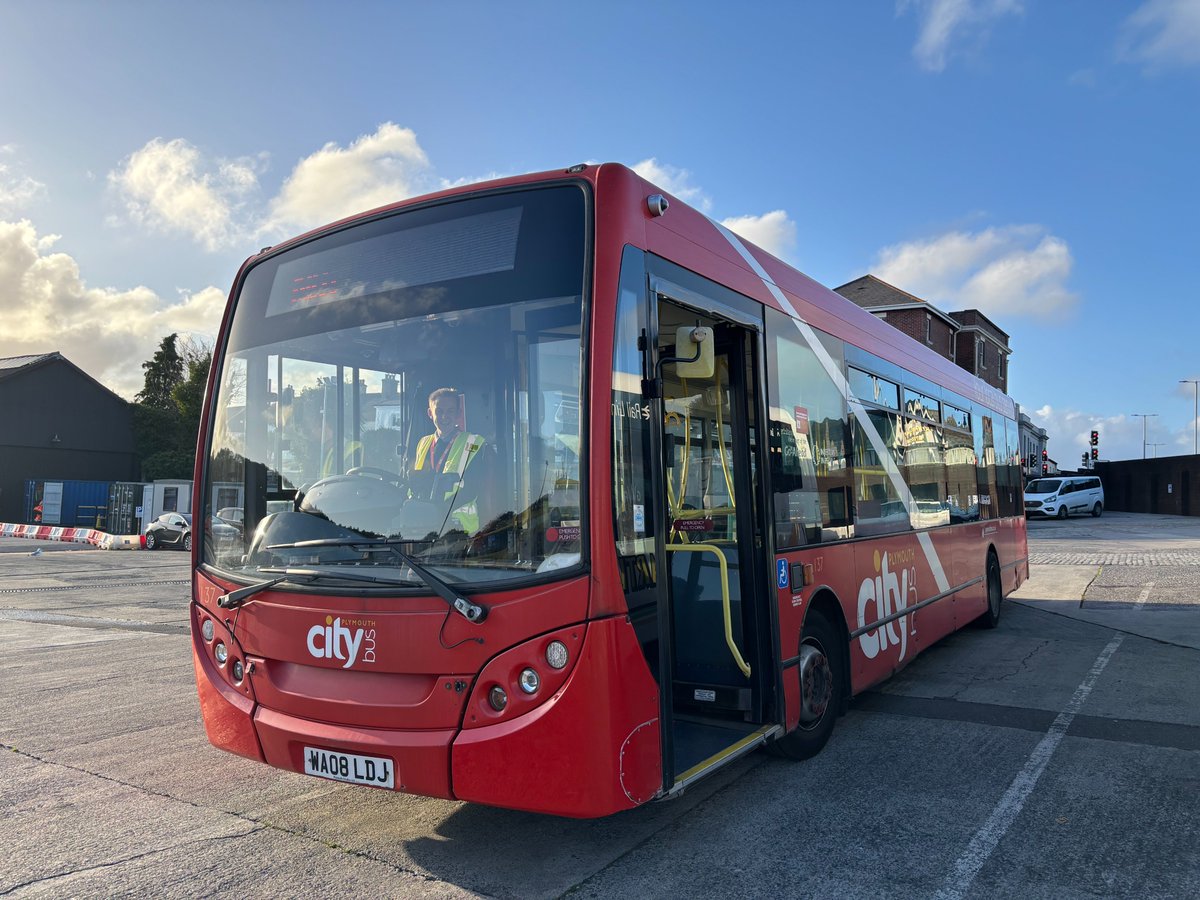 DiscoverYMCA's tweet photo. A massive shoutout to our Level 3 Travel &amp; Tourism student, Harry, for completing 40 hours of work experience at @plymouthbus🚎🌟

Harry consistently puts in 100% effort, always wearing a big smile and showcasing excellent customer service skills. Well done Harry!👏 https://t.co/yM3Ln0z0ht