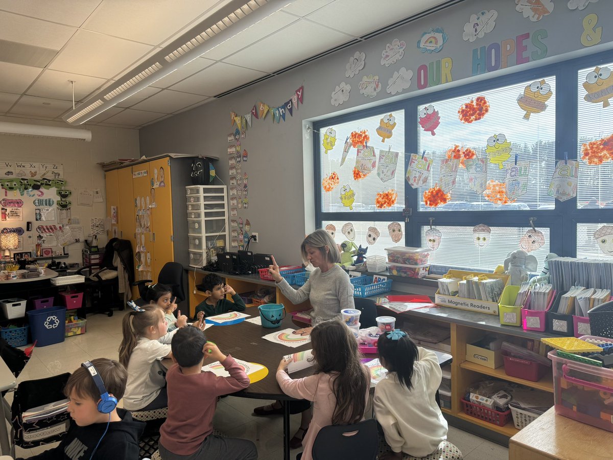 Small group instruction this morning in Mrs. Mihelis’ kindergarten classroom.