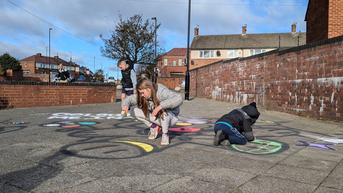 HelixArts's tweet photo. Happy Youth Work Week! We're celebrating all week the fabulous opportunites for young people - delivering positive futures for young people.
Take a watch of our socials all week as we share ways young people can get involved.
#artofyouthwork #YWW24 https://t.co/zMtETSwrag