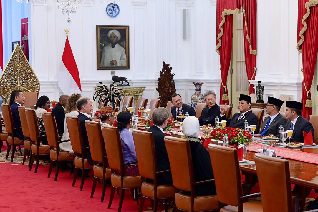 Menerima surat kepercayaan dari tujuh duta besar luar biasa dan berkuasa penuh (LBBP) negara-negara sahabat, diantaranya:

Marc Gerritsen, Duta Besar LBBP Designate Resident Kerajaan Belanda untuk Republik Indonesia;
Roberto Sarmento de Oliveira Saores, Duta Besar LBBP Designate