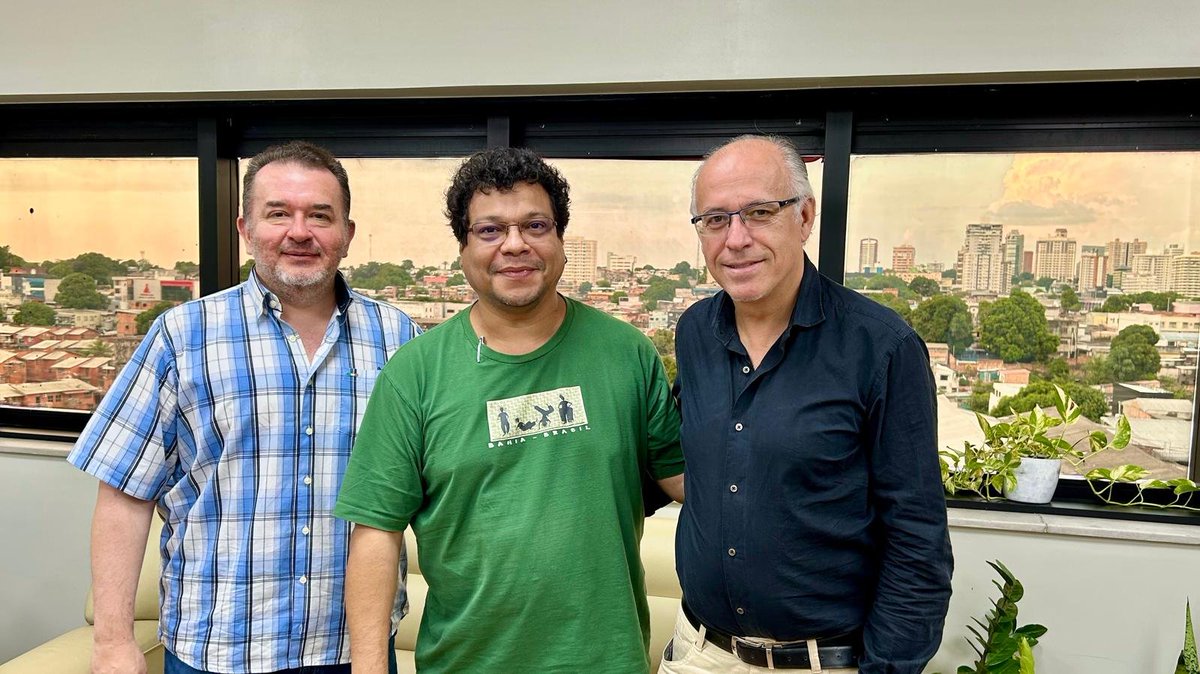 CEB/Univ. Salamanca (@cebusal) on Twitter photo El Prof José Manuel Santos (<a href="/josemansant/">José Manuel Santos</a>) director del <a href="/cebusal/">CEB/Univ. Salamanca</a> <a href="/usal/">Universidad de Salamanca</a>, se encuentra en Manaus, capital del estado de #Amazonas (#Brasil), donde se ha reunido con los profesores Márcio Pàscoa y Allison Leão del Programa de Posgrado en Artes y Letras de la <a href="/UEA_AMAZONAS/">UEA</a> <a href="/UEAmazonas/">UEA #SouMaisUEA</a> El Prof José Manuel Santos (<a href="/josemansant/">José Manuel Santos</a>) director del <a href="/cebusal/">CEB/Univ. Salamanca</a> <a href="/usal/">Universidad de Salamanca</a>, se encuentra en Manaus, capital del estado de #Amazonas (#Brasil), donde se ha reunido con los profesores Márcio Pàscoa y Allison Leão del Programa de Posgrado en Artes y Letras de la <a href="/UEA_AMAZONAS/">UEA</a> <a href="/UEAmazonas/">UEA #SouMaisUEA</a>