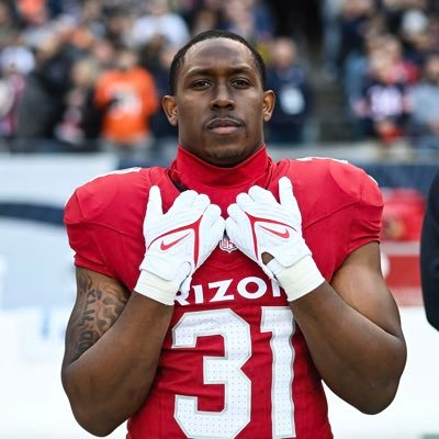 BarstoolTCU's tweet photo. Emari Demercado leads the NFL with 10.3 yards per carry (min. 17 att).

The next highest RB is at 7.6 YPC (Sean Tucker).

The most efficient running back in the league came out of TCU. https://t.co/uPh0f33njV