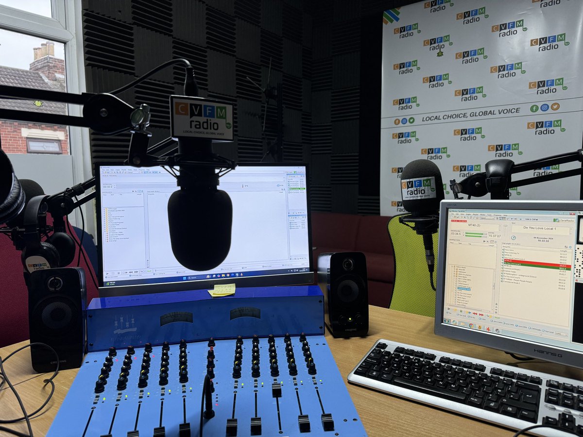 BakerLRadio's tweet photo. Back 🔛 @cvfmradio from 4pm for the first show of November….

2 hours of great music, our ‘Feel Good 3’, new #NewRecordOfTheWeek, aswell as music news and chat! 

Come and give me a listen 🚘 

📻 104.5FM + DAB [Teesside Area] 
🌐 https://t.co/k7tf9aRNb1
📱TuneIn & Smart Speakers [ Google, Alexa and Siri] Command  'Play CVFM Radio' 🎧