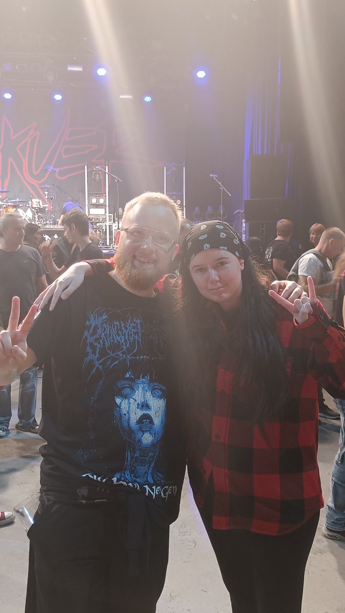 Chiko_Charm's tweet image. Had an amazing trip to Frankfurt together with @Triggerie for the Willkuer concert!😊 Also got the exclusive Azumarill plushie he brought me from his trip to Hawaii!✨