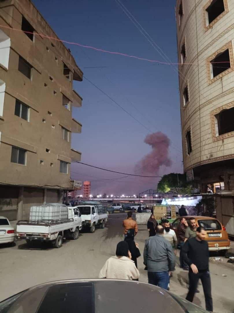 sahouraxo's tweet image. BREAKING:

Israel is dropping bombs on the civilian area of Sayyeda Zaynab in Syria’s capital city of Damascus.

Palestine. Lebanon. And now Syria.

This is not victim behavior. 

This is terrorism.