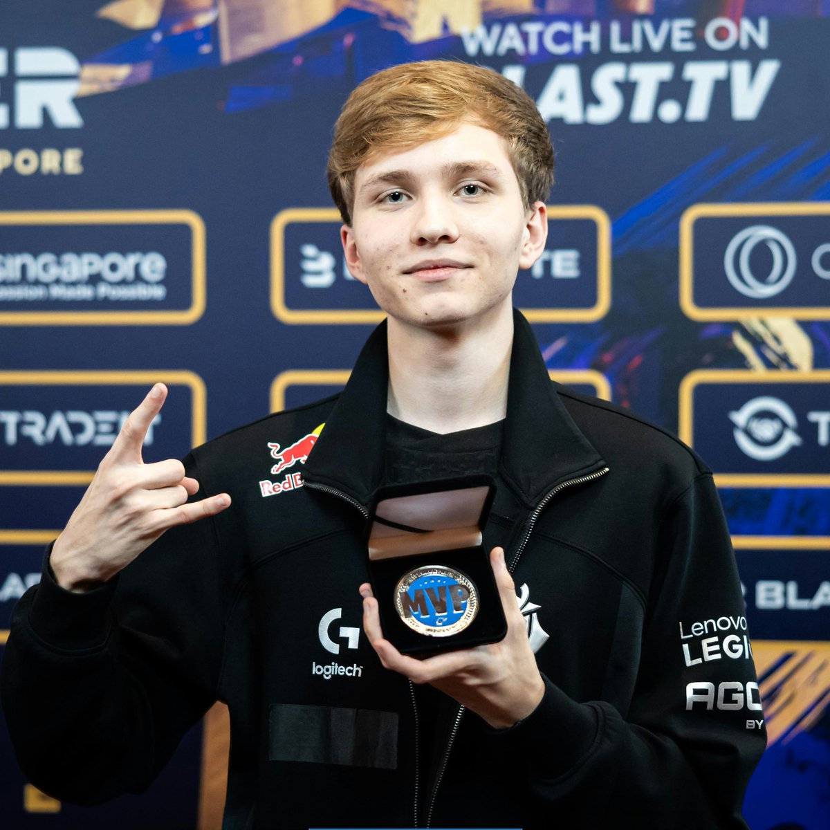 HLTV.org tweet media