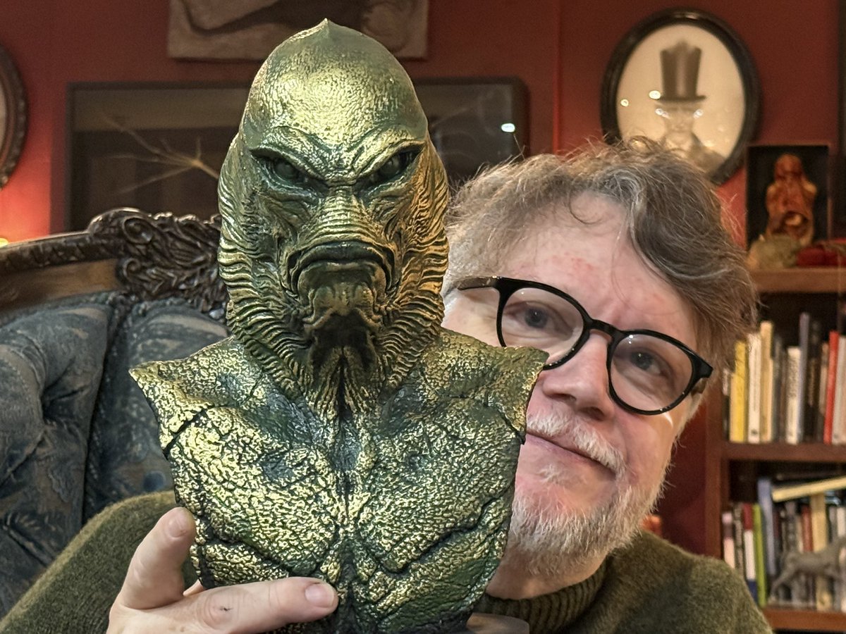 RealGDT's tweet image. Sunday Model painting- complete (thank you Steve Wang!! magnificent sculpture)