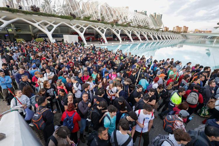 davidrodriguezc's tweet image. I couldn't be prouder of the Spanish people who went to help with their hands in the area (Valencia), counted by the dozens of thousands 🙌 — You all are real superheroes🦸
These are the only positive news:
Images: Levante EMV