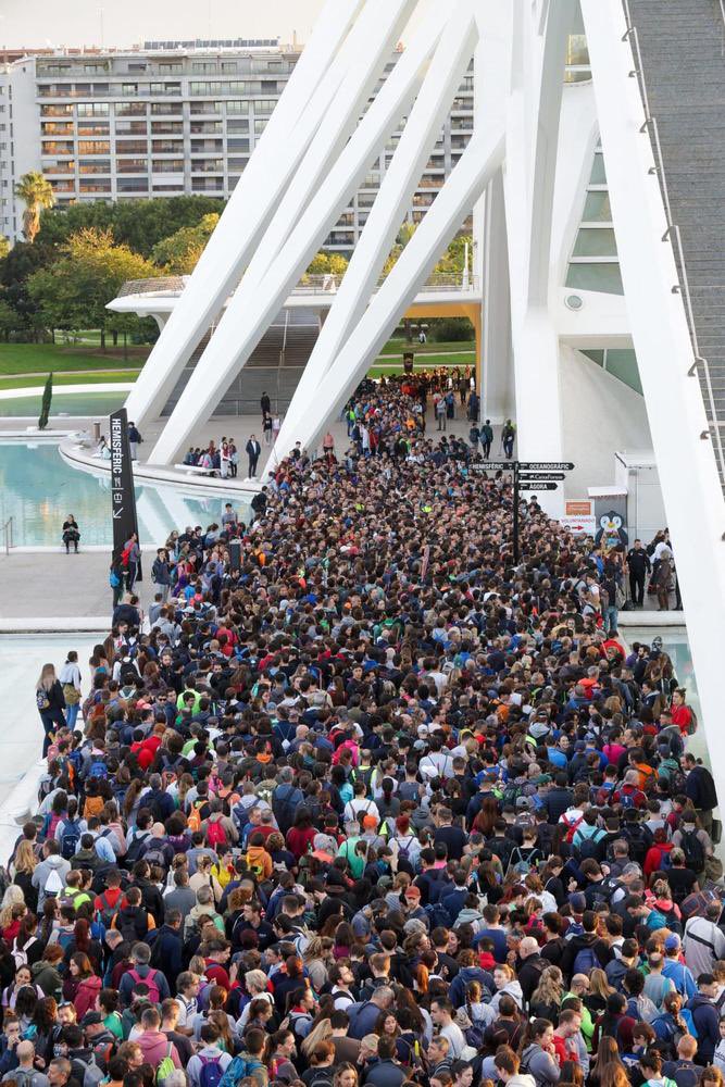 davidrodriguezc's tweet image. I couldn't be prouder of the Spanish people who went to help with their hands in the area (Valencia), counted by the dozens of thousands 🙌 — You all are real superheroes🦸
These are the only positive news:
Images: Levante EMV