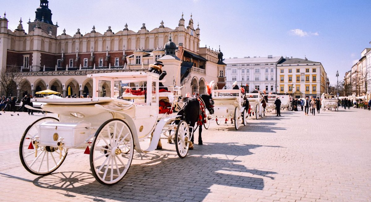 Axcoinfo's tweet image. An amendment has been published in the Journal of Laws, stating changes to compulsory motor third-party liability insurance in Poland. The law will come into effect on November 6th. Details of the amendments can be found with Axco Alerts: axcoinfo.com/products/regul…