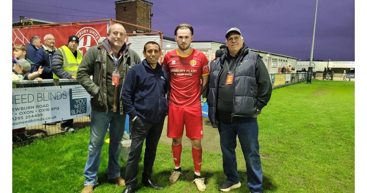 𝐓𝐚𝐢 𝐅𝐥𝐞𝐦𝐢𝐧𝐠 𝐍𝐚𝐦𝐞𝐝 𝐌𝐚𝐧 𝐨𝐟 𝐭𝐡𝐞 𝐌𝐚𝐭𝐜𝐡 𝐟𝐨𝐫 𝐇𝐢𝐭𝐜𝐡𝐢𝐧 𝐓𝐨𝐰𝐧 𝐟𝐢𝐱𝐭𝐮𝐫𝐞 🟥🟨 

Man of the Match for our fixture against Hitchin Town on 2nd November, voted by Match Ball sponsor Discount Builders Merchants, was defender Tai Fleming!

Thank you