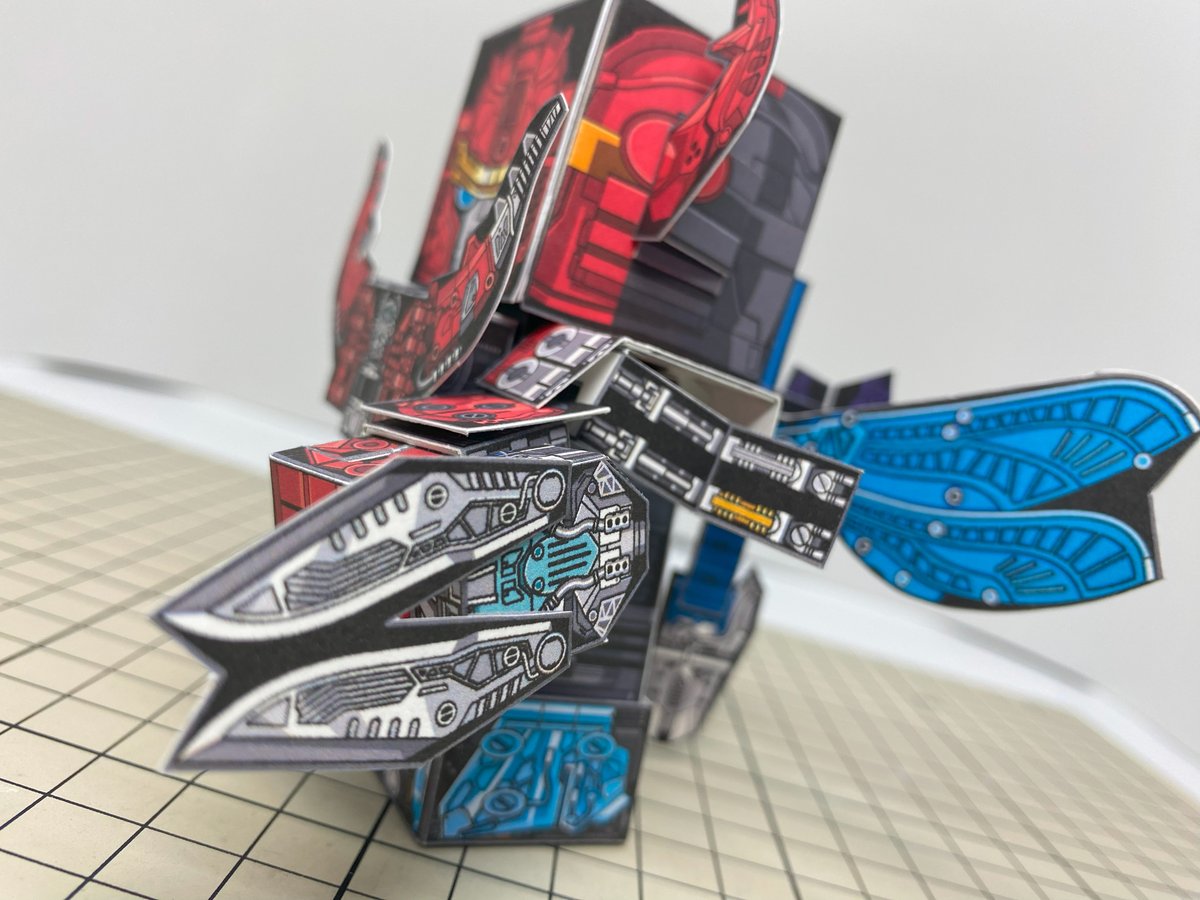 色々調整できた。
さて、公開準備に入ろうかな

#ペーパークラフト
#Papermodel
#powerrangers
#スーパー戦隊
#キングオージャー