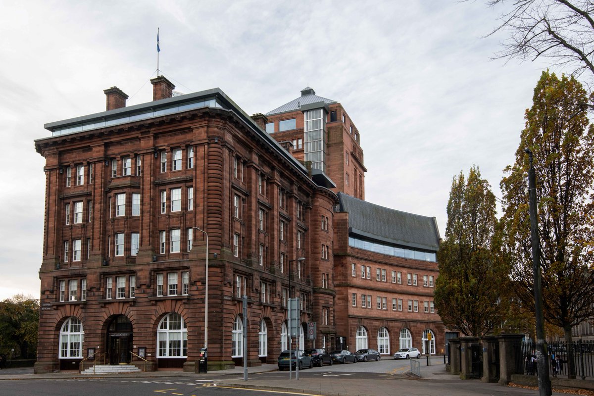 BlackaddersLLP's tweet photo. After more than 80 years at our previous location in Dundee, we have moved to a newly refurbished, state-of-the-art office in the iconic DC Thomson building on Meadowside. 

#BlackaddersLLP https://t.co/qZbtXwwq4R