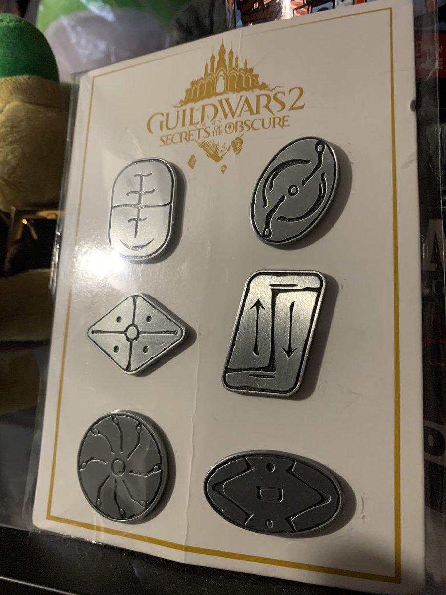 OcaCoic's tweet photo. Woo! 😁 The latest #guildwars2 Pins finally arrived from #FinalBossBundle 

Little damage to the backing card, it should have had some extra card put in to stop bending, but otherwise happy with the pins themselves. https://t.co/P4f3jN4aWK