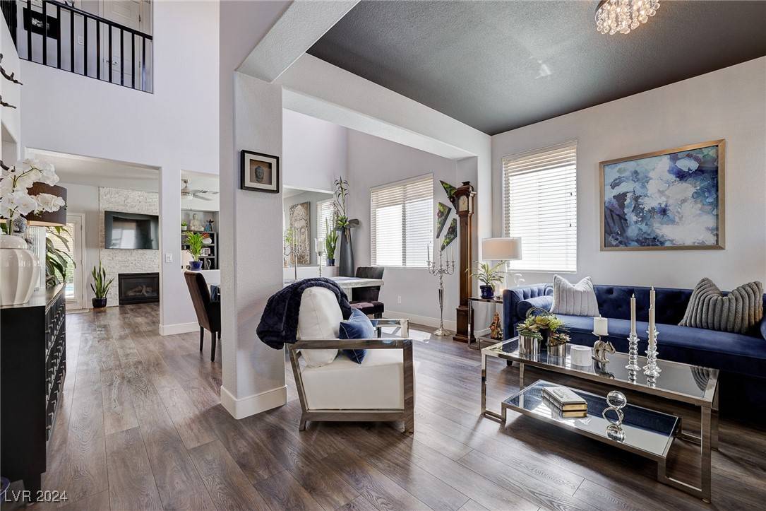 THENITROGROUPLV's tweet photo. 11242 Fiesole Street, Las Vegas, NV 89141 JUST SOLD🔥 Contact us for assistance in doing the same with your property. SCOTT JONES 702-300-7494 ✍️ CALL TODAY  
The buyer was first to see this home at my Open House 🏡 
THE NITRO TEAM @ REALTY ONE GROUP ☝️ 
BE FIRST NOT LAST! https://t.co/ltEMZa5Xpf