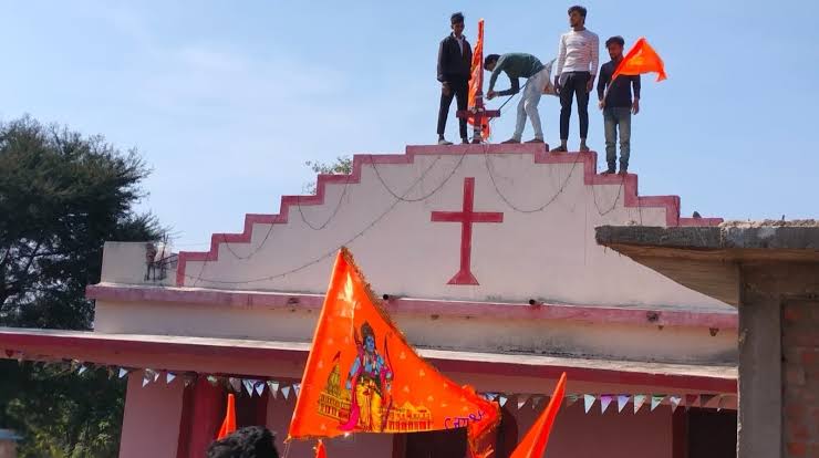 PREMIUMERZA's tweet photo. Destroying the worship place of minorities (Muslim Mosques, Sikh Temples &amp; Christian Churches) in India is ok, but when other countries do the same, Indians start crying! HYPOCRISY. First ensure equal rights for people of all religions in your country. https://t.co/8RGTWt8DvS