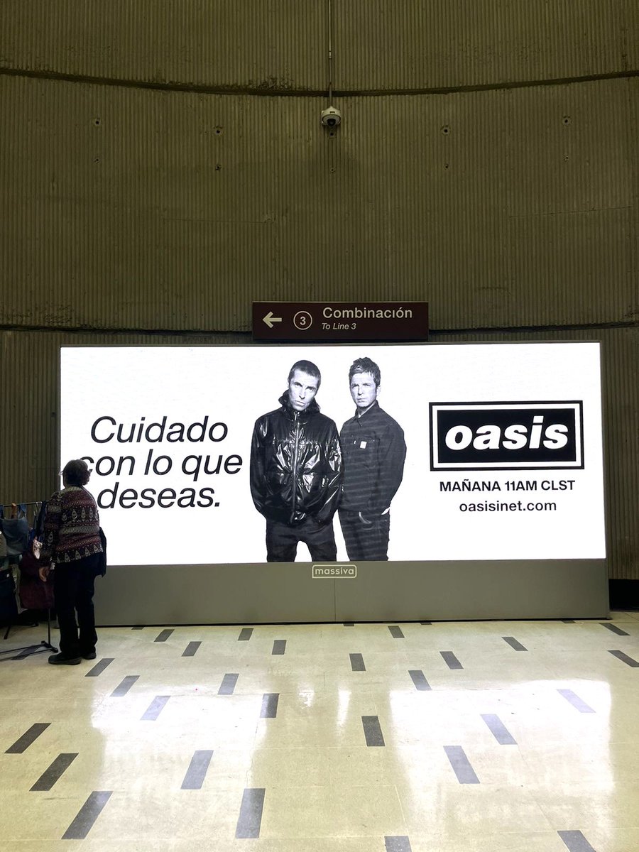 oasis's tweet photo. 👀 https://t.co/dyTtikesLq