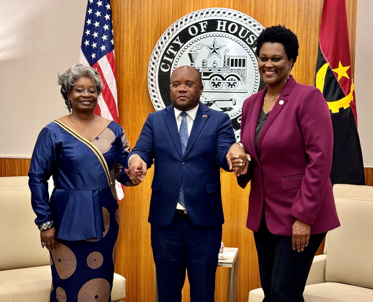 Honored to welcome His Excellency Agostinho Van-Dúnem, Ambassador of Angola to the US today as we celebrate Angola’s 49th Independence Anniversary. Houston and Luanda share a special bond as Sister Cities, with deep ties in trade, energy, and culture. #Diplomacy
