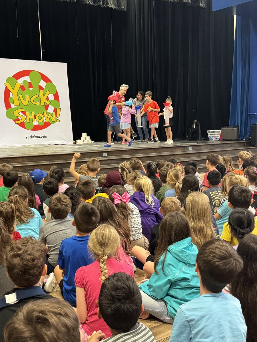Best day ever began with an awesome science show- the Yuck Show! Students and teachers had a blast! <a href="/HumbleISD_FE/">Foster Elementary</a> @Humble_SFE <a href="/Humble_Science/">Humble ISD Elementary Science</a>