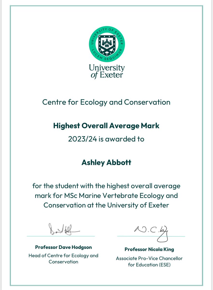 SeaSplashUK's tweet photo. Can’t quite believe it at the moment 🥰 I wish the @MarineVertsMSc was a 3 year course so I could do it on repeat. All the staff were incredible and I could not fault the course in any way 🐳 I’m so sad it’s over, but really looking forward to the future! @UniExeCEC https://t.co/J8MY1eGuMf