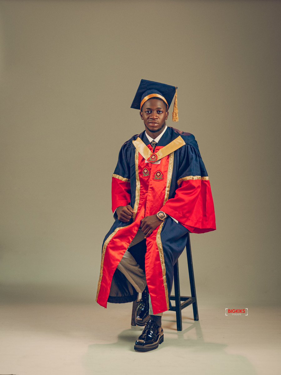 Bolect_C's tweet photo. https://t.co/wSgt712ZTG Biochemistry 
First Class Hons- 4.99/5.0 

Best Graduating Student- Department of Biochemistry
Best Graduating Student- College of Agriculture, Engineering and Science
Overall Best Graduating Student- Bowen University, 2024

#Bowenuniversity #graduation https://t.co/TNpZHz0wZV