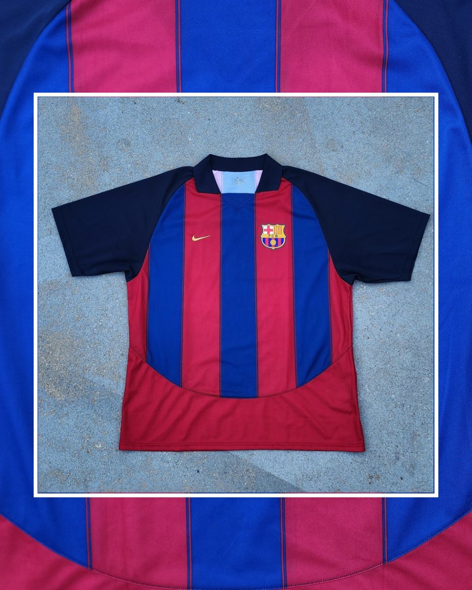 Dhem_boost's tweet image. #KitOfTheDay 👉🏼 @FCBarcelona; @FCBarcelona_es; 03-04 Home Kit by @nikefootball; Bought from @First11shirts

#FCBarcelona/ #NikeFootball / #Sponsorless / #HomeKit / #ViscaBarça / #First11Shirts / #ForçaBarça / #NikeFC / #MésQueUnClub / #BadgePorn