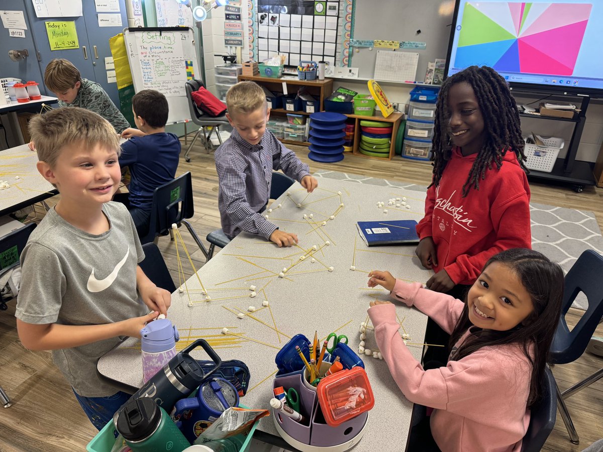 Best Day Ever continues…..stem challenge with our marshmallow challenge! <a href="/HumbleISD_FE/">Foster Elementary</a> <a href="/Humble_Science/">Humble ISD Elementary Science</a>