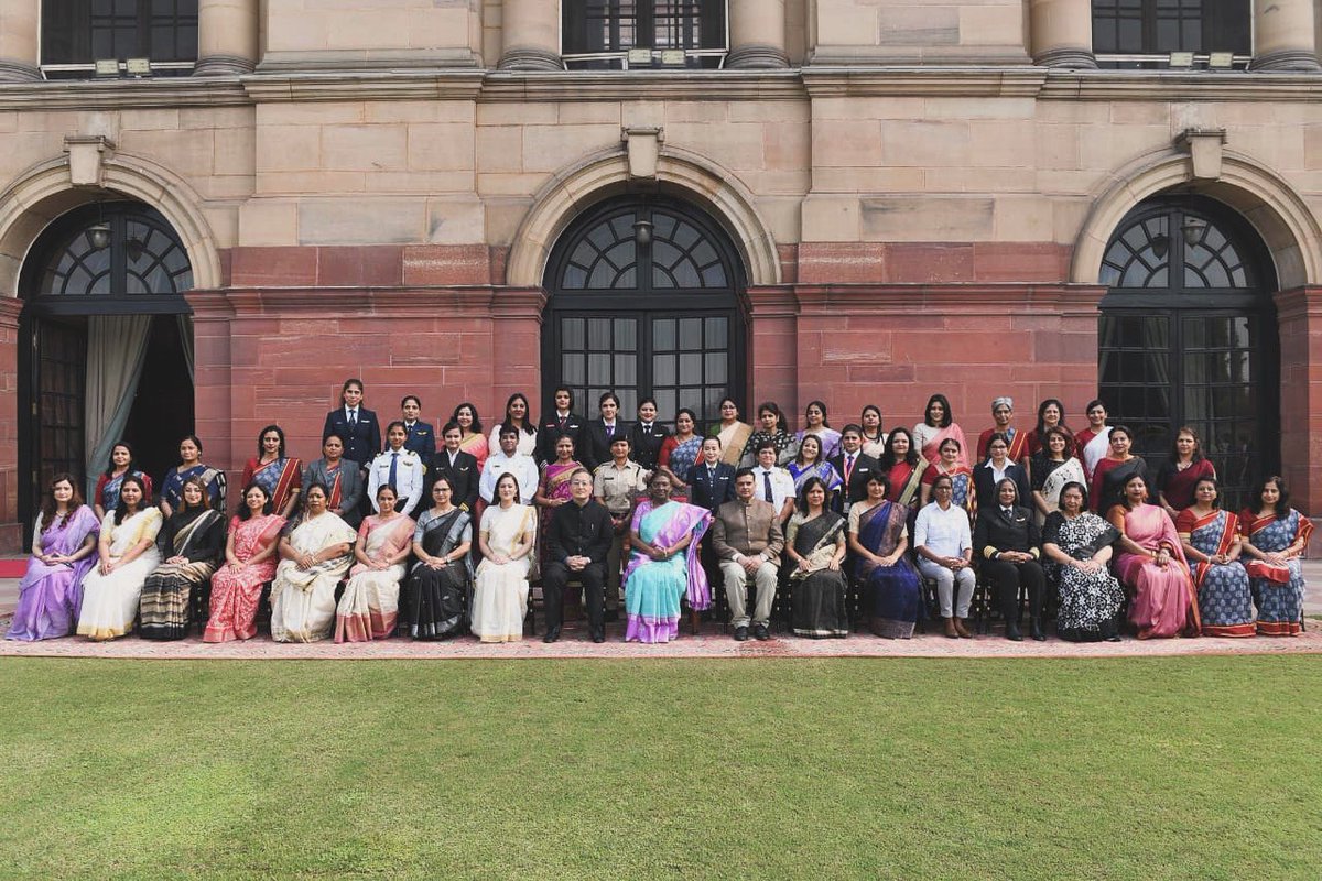atcguildwr's tweet photo. Celebrating the inspiring women in civil aviation who continue to break barriers and pave the way for future generations! Honored by The President with the People initiative, these incredible achievers—from pilots to engineers—are setting new heights. ✈️👏 #WomenInAviation https://t.co/0FgOIkPlrj