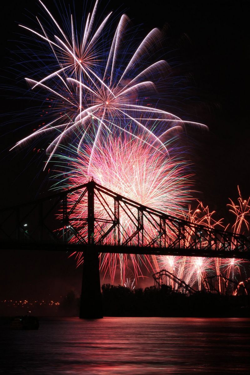 CanonUKandIE's tweet photo. Are you going to be capturing firework pics tomorrow?

Check out these last minute tips for explosive firework photography 👉 https://t.co/DYnhoSZCnp

🎇📷🎆 https://t.co/5JqNho5O7C