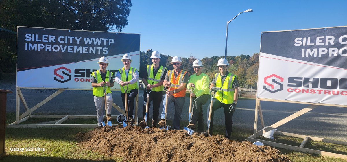 Shook recently celebrated the groundbreaking of the Siler City Wastewater Treatment Plant Improvements project. This $62M upgrade is a collaboration from numerous municipalities – Siler City, Sanford, and TriRiver Water. 

Learn more: shookconstruction.com/insights/siler…