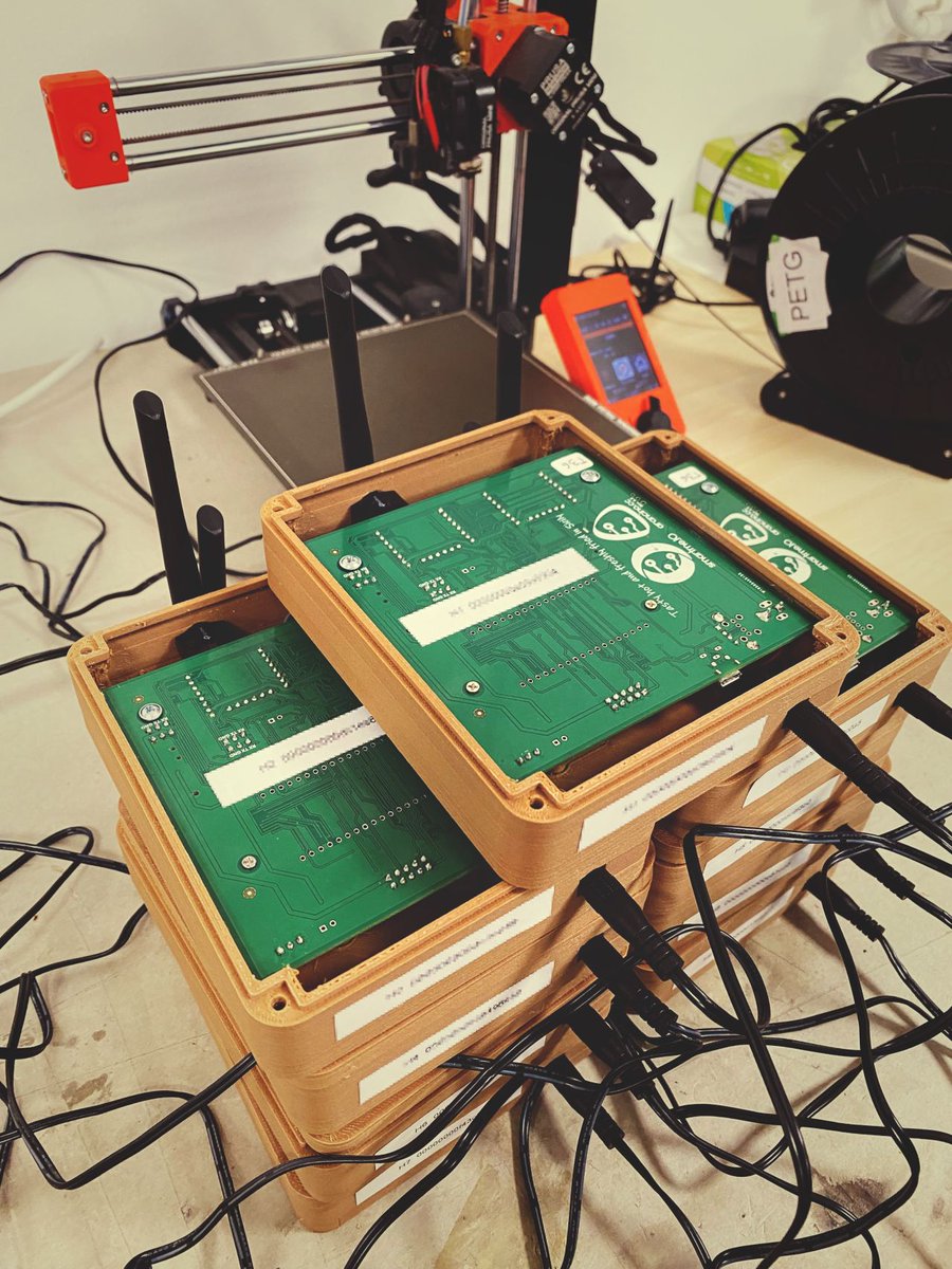 smartme_IO's tweet photo. 🌱🔧 Dietro le quinte di #SmartMe: dalla scheda 4rancino™ alla dashboard, ogni soluzione #IoT è sviluppata in-house! Hardware, firmware, data acquisition e visualizzazione in real-time: monitoriamo ambienti e oltre con tecnologia avanzata e sostenibile. #Innovation #3DPrinting https://t.co/PllP9S5Pe3
