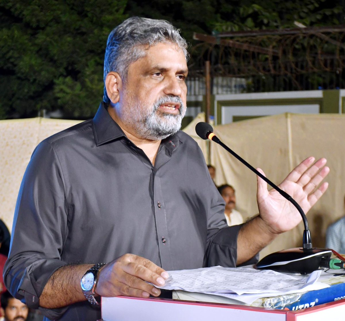 mushi250's tweet photo. #MQMPakistanSMConvention
MQM Pakistan https://t.co/qcHsDfulc5